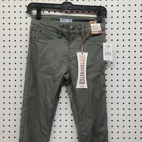 YMI Pants - YMI hyper stretch mid rise skinny moss color jeggings NWT